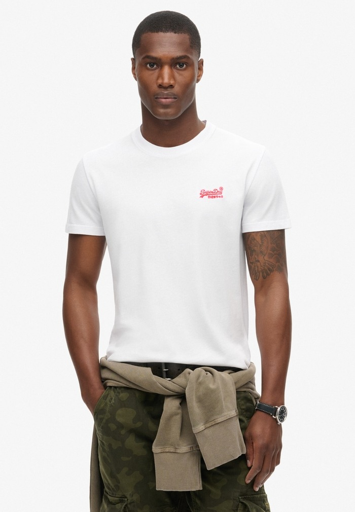 Streetwear Brand Essentials - Essentieel logo Superdry Fashion Casual merk